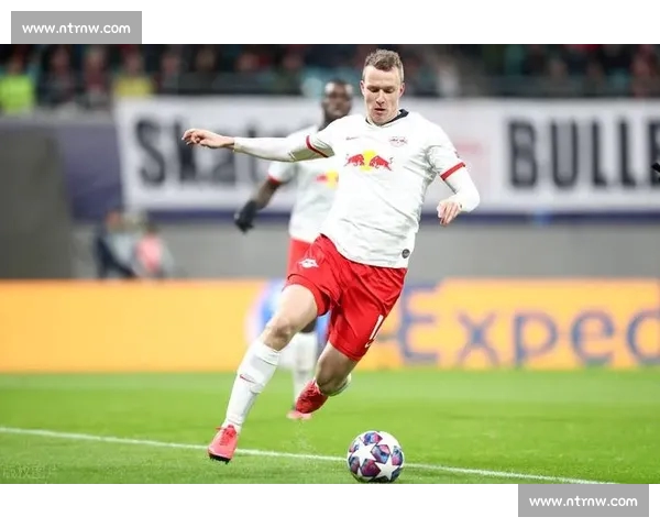 高清足球赛事直播APP下载指南畅享全球赛场精彩即时比分数据分析权威解说 - 副本 (98) - 副本 - 副本